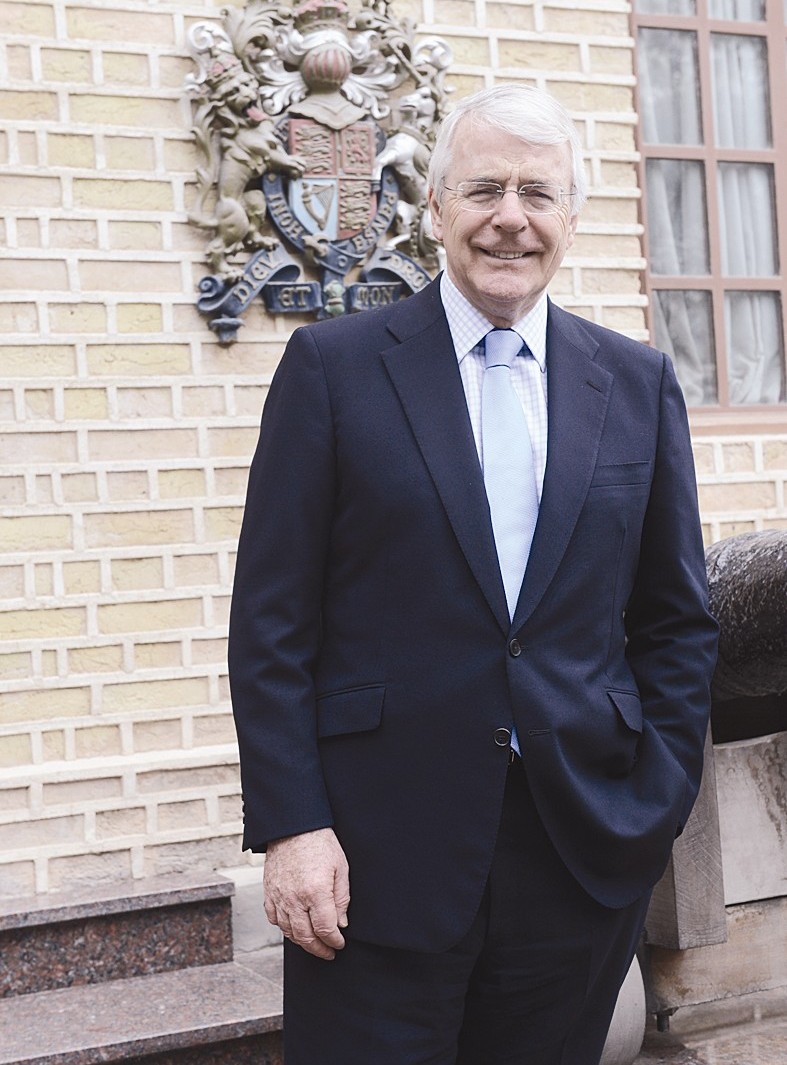 السير جون ميجور (تصوير أسعد عبدالله)