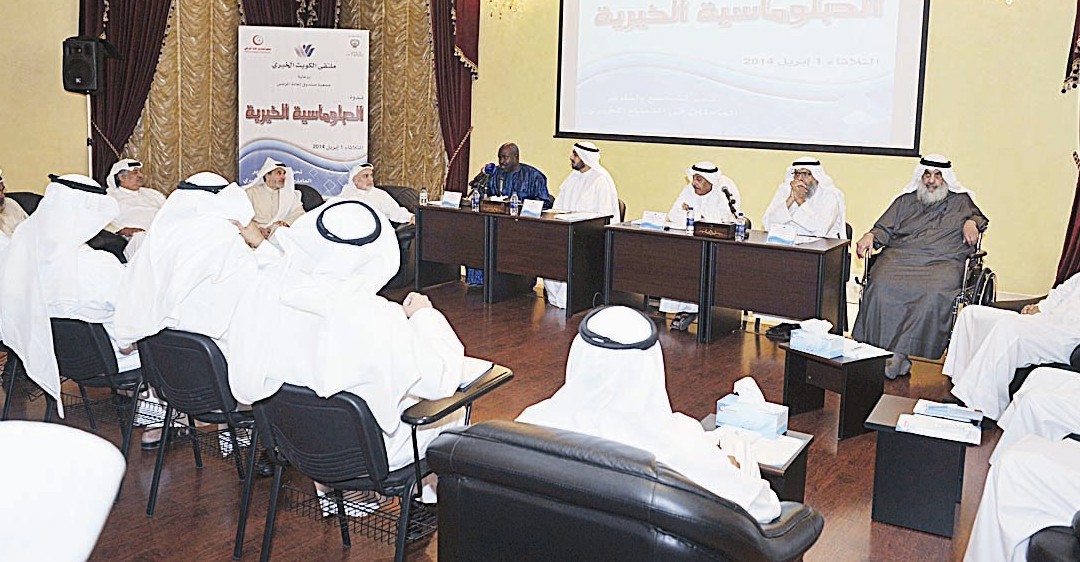 المتحدثون في الملتقى (تصوير سعد هنداوي)