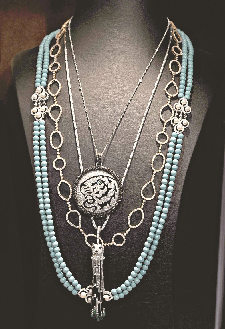 أطقم مبتكرة بعيداً عن الرتابة في تصاميمها