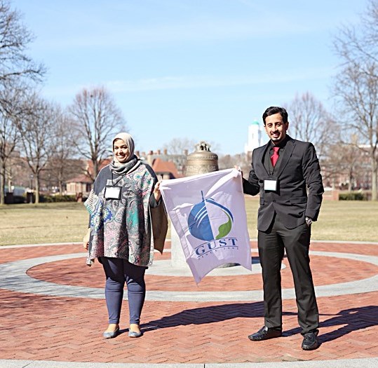 u0637u0627u0644u0628u0627u0646 u0645u0646 u0627u0644u062bu0644u0627u062bu0629 u0641u064a u062cu0627u0645u0639u0629 u0647u0627u0631u0641u0627u0631u062f