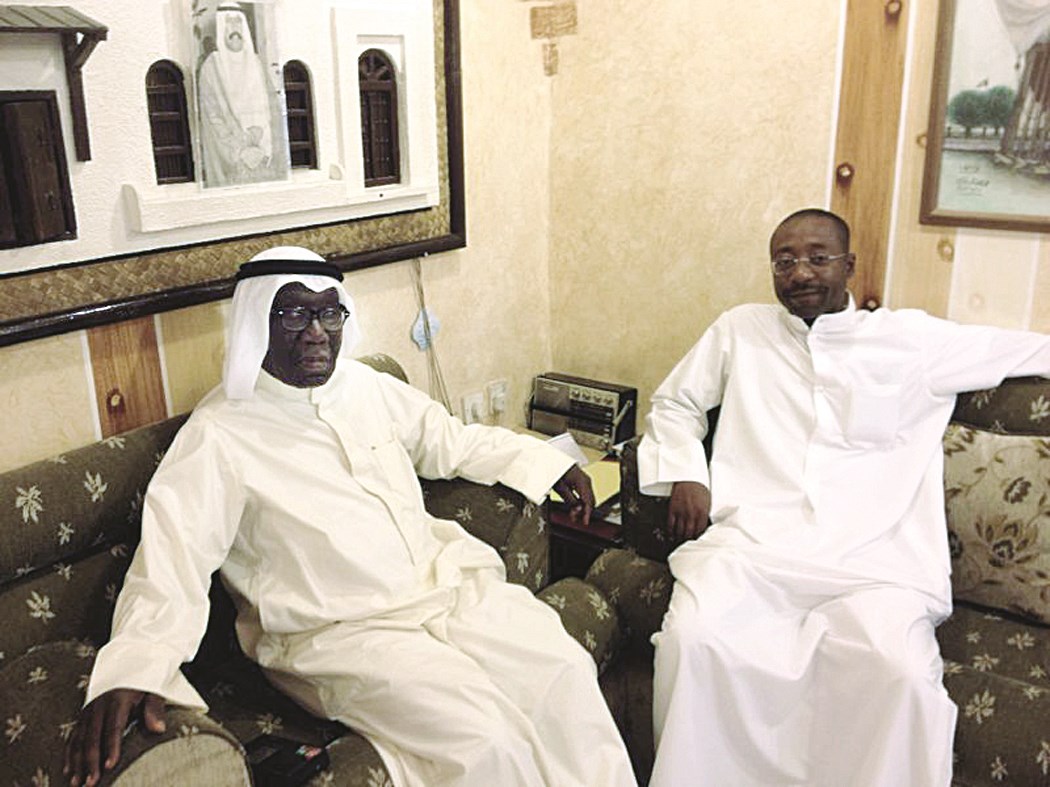 مع ابنه حمود