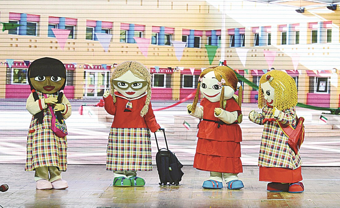 جانب من العرض المسرحي (تصوير أسعد عبدالله)