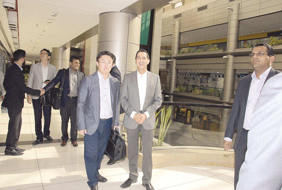 جي اتش لي و كيران تويري