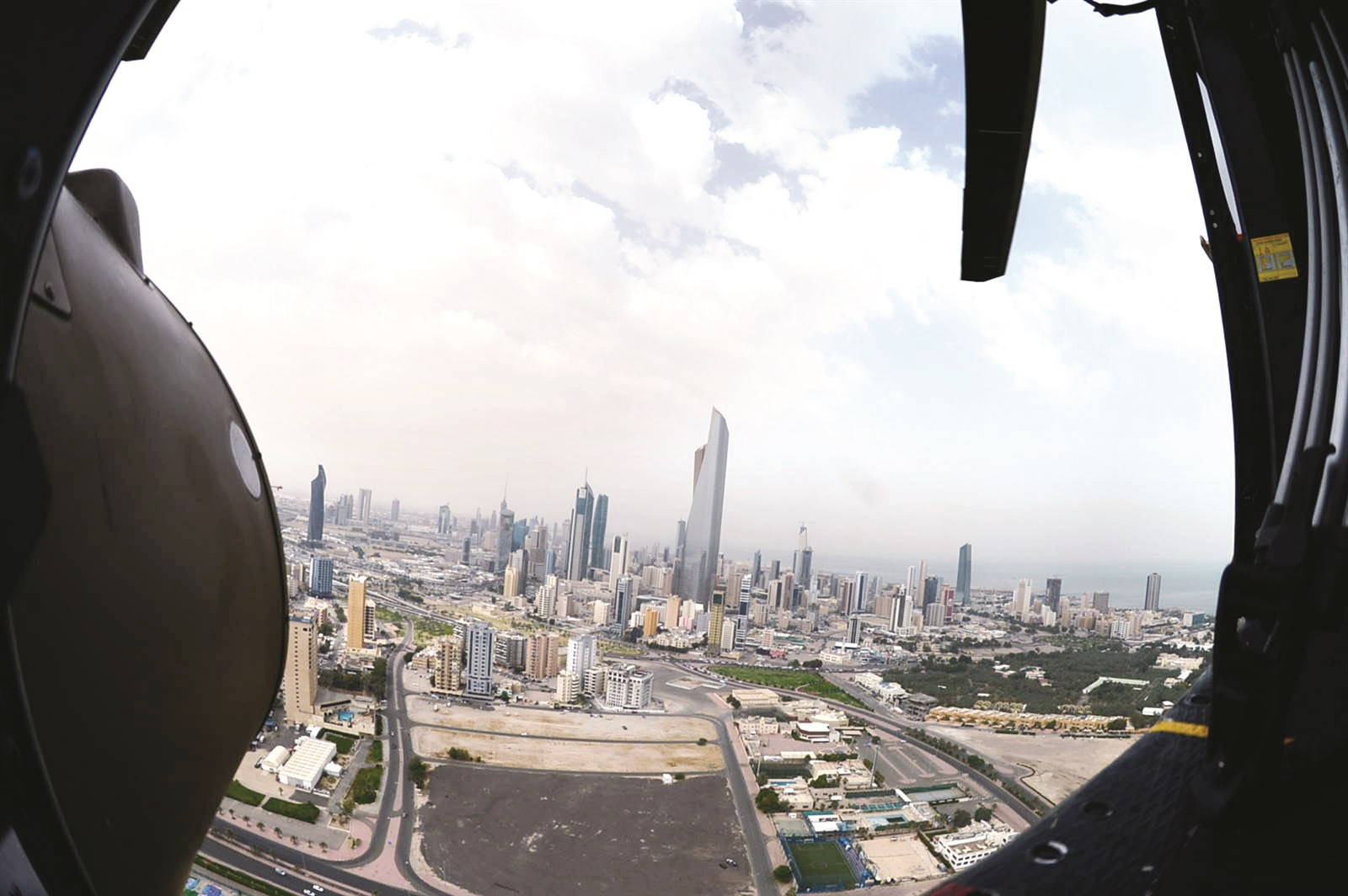 الكويت من أعلى تزداد جمالاً