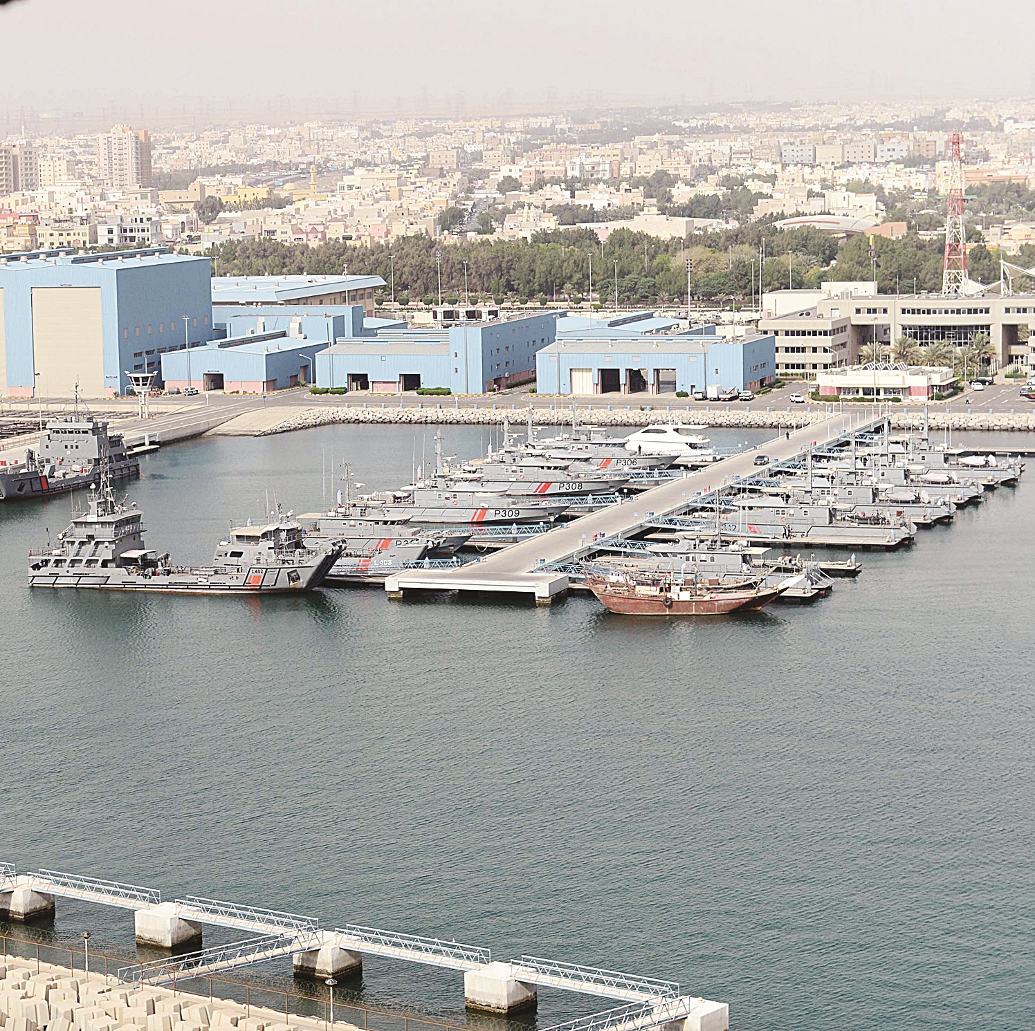 الموانئ والمراسي