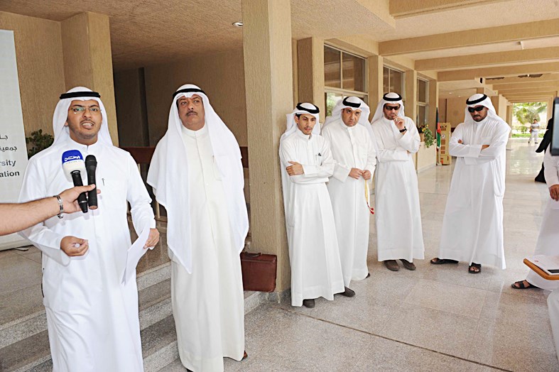 u0646u0627u0635u0631 u0627u0644u0634u0645u0631u064a u0645u062au062du062fu062bu0627u064b u062eu0644u0627u0644 u0627u0644u0648u0642u0641u0629 u0627u0644u0627u062du062au062cu0627u062cu064au0629 (u062au0635u0648u064au0631 u062cu0644u0627u0644 u0645u0639u0648u0636)