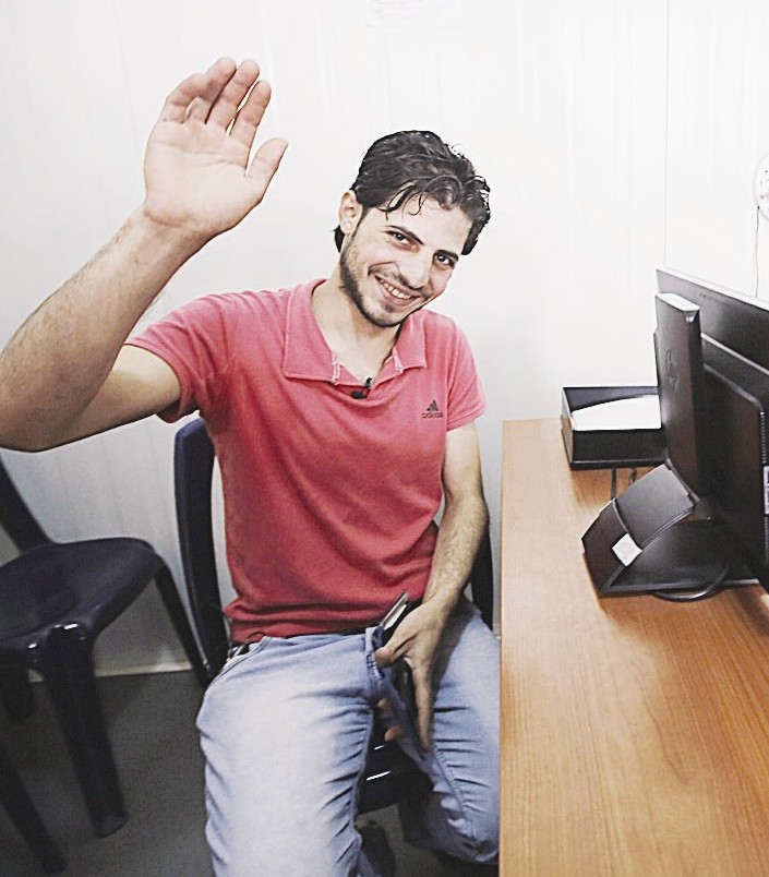 u0627u0644u0644u0627u062cu0626 u0627u0644u0633u0648u0631u064a u0631u0642u0645 u0645u0644u064au0648u0646 u064au0631u0641u0639 u064au062fu0647 u0644u062fu0649 u062au0633u062cu064au0644u0647 u0644u062fu0649 u0645u0641u0648u0636u064au0629 u0627u0644u0644u0627u062cu0626u064au0646 u0641u064a u0644u0628u0646u0627u0646 u0623u0645u0633 (u0623 u0641 u0628)