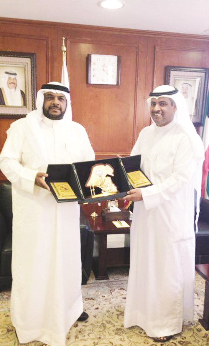 * u0645u0628u0627u0631u0643 u0627u0644u062fu064au062du0627u0646u064a u064au0642u062fu0645 u062fu0631u0639u0627 u062au0630u0643u0627u0631u064au0629 u0644u0644u0645u0646u0635u0648u0631