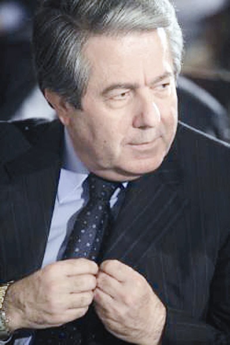 المحافظ قالوش