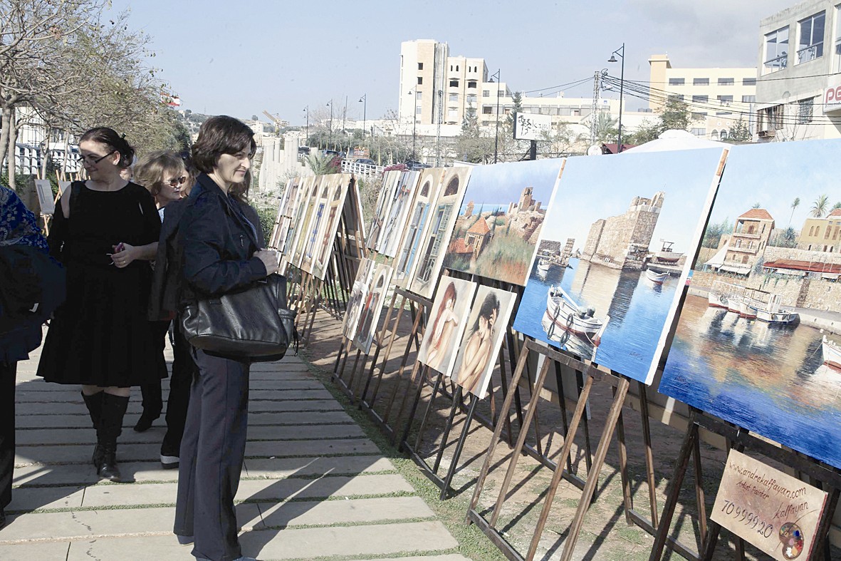 لوحات... ومعجبات