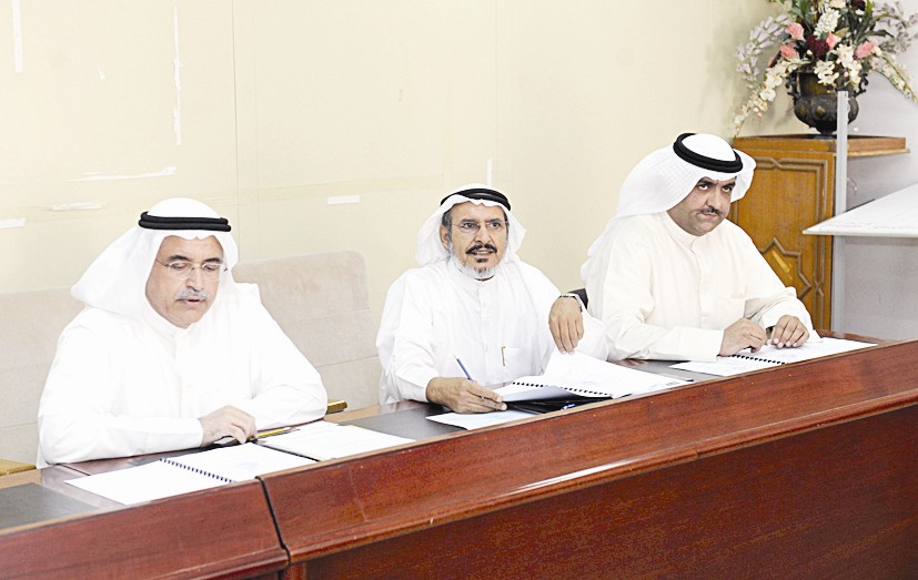 u0627u0644u0634u064au062e u0645u062au0631u0626u0633u0627u064b u0627u0644u062cu0645u0639u064au0629 u0627u0644u0639u0645u0648u0645u064au0629 (u062au0635u0648u064au0631 u0632u0643u0631u064au0627 u0639u0637u064au0629)