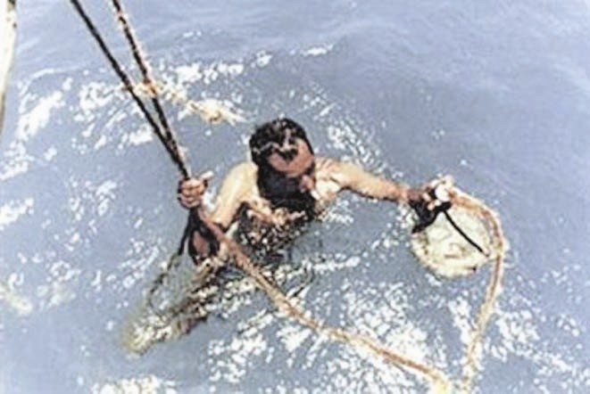 الغيص يخرج من قاع البحر