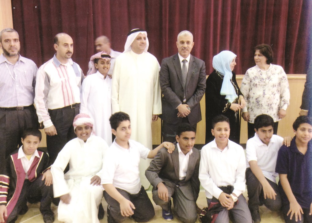 عدد من الموجهين والمعلمين