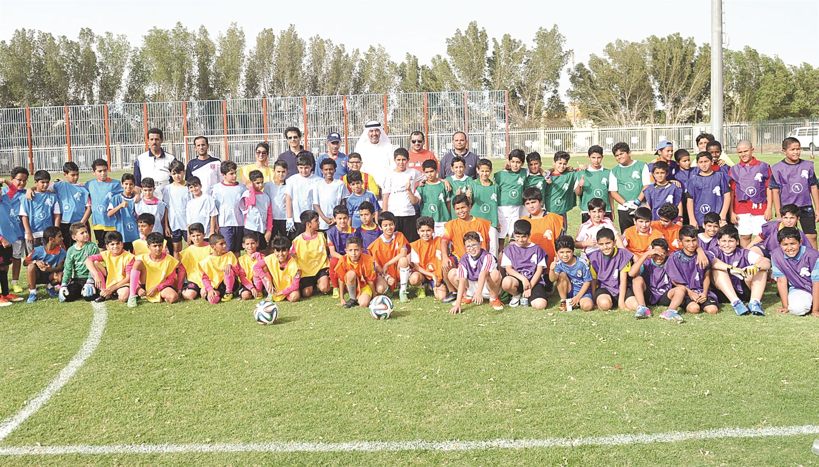 الفرق المتنافسة