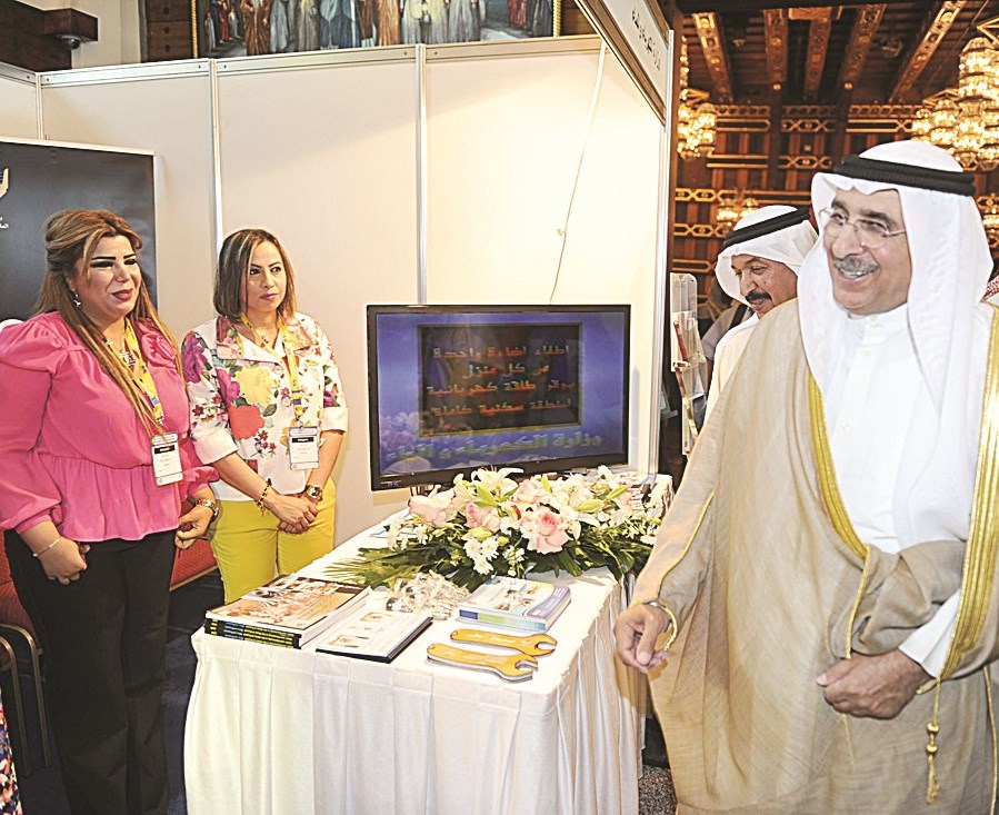 جولة بالمعرض (تصوير:نور هنداوي)