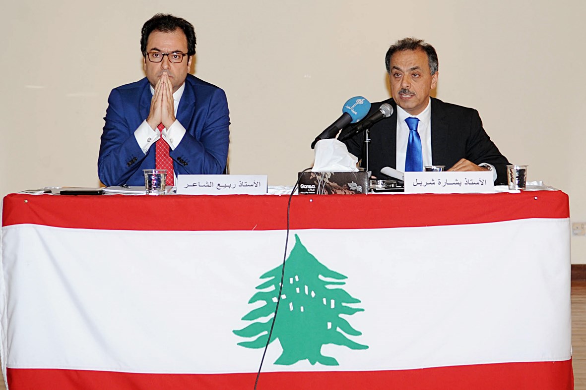 u0627u0644u0634u0627u0639u0631 u0645u062au062du062fu062bu0627u064b u0648u0625u0644u0649 u064au0633u0627u0631u0647 u0627u0644u0632u0645u064au0644 u0628u0634u0627u0631u0629 u0634u0631u0628u0644