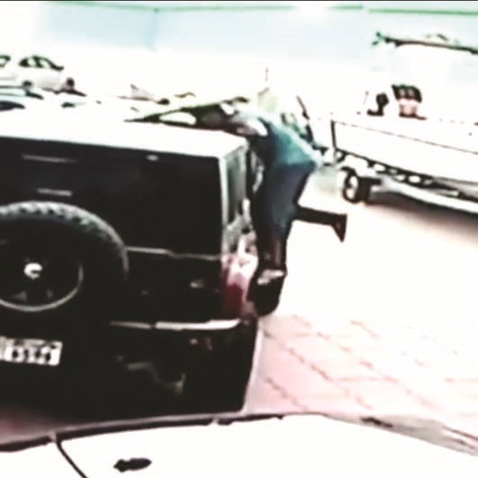 ... والتدقيق على محتوياتها