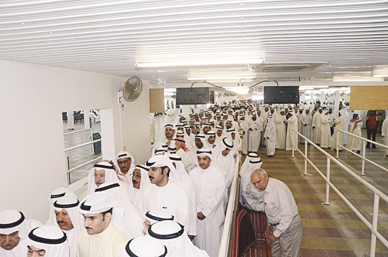 حشد كبير من المعزين