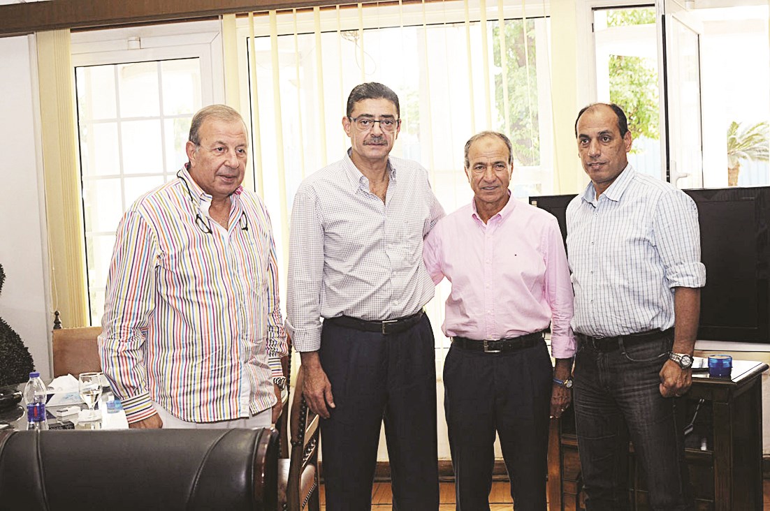 رئيس النادي الاهلي يستقبل فتحي مبروك وعبد الصادق بعد التغييرات