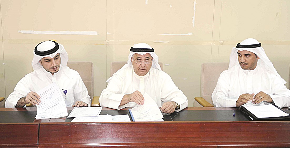 u062cu0627u0646u0628 u0645u0646 u0627u0644u0627u062cu062au0645u0627u0639 (u062au0635u0648u064au0631/ u0637u0627u0631u0642 u0639u0632 u0627u0644u062fu064au0646)