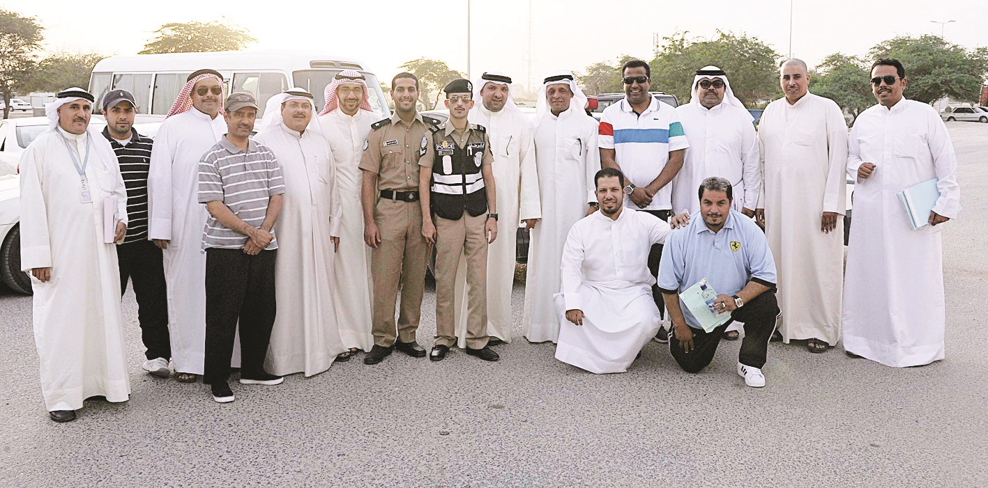 صورة جماعية لفريق اللجنة الرباعية (تصوير نايف عقلة)