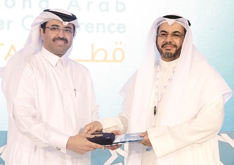 u0648u0632u064au0631 u0627u0644u0637u0627u0642u0629 u0627u0644u0642u0637u0631u064a u064au0633u0644u0645 u0627u0644u0639u0646u0632u064a u0627u0644u062cu0627u0626u0632u0629