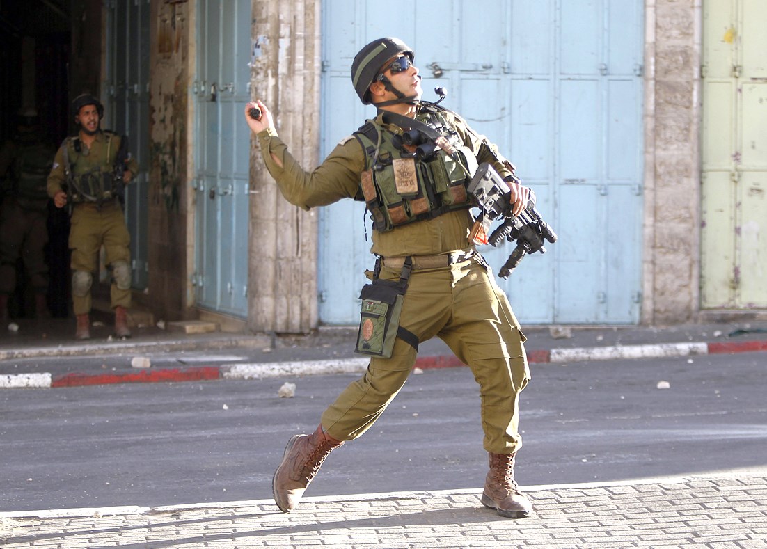 u062cu0646u062fu064a u0625u0633u0631u0627u0626u064au0644u064a u064au0647u0645u0651 u0628u0627u0644u0642u0627u0621 u0642u0646u0628u0644u0629 u0635u0648u062au064au0629 u062eu0644u0627u0644 u0645u0648u0627u062cu0647u0627u062a u0645u0639 u0641u0644u0633u0637u064au0646u064au064au0646 u0641u064a u0627u0644u062eu0644u064au0644     (u062f u0628 u0623)