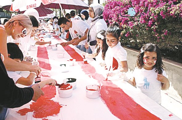 u0643u0628u0627u0631 u0648u0635u063au0627u0631 u0645u0646u0647u0645u0643u0648u0646 u0641u064a u0631u0633u0645 u0627u0644u0639u0644u0645