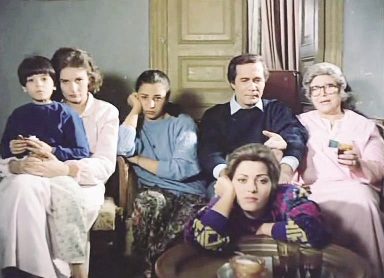 مشهد من فيلم «التعويذة» مع محمود ياسين