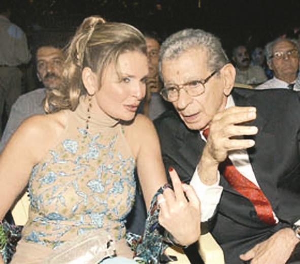 إلى جانب الراحل يوسف شاهين