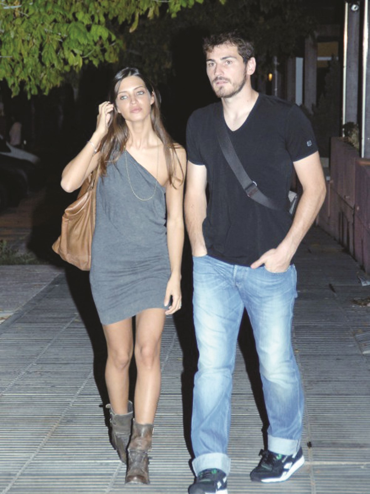 u0643u0627u0633u064au0627u0633 u0648u0633u0627u0631u0627 u0643u0627u0631u0628u0648u0646u064au0631u0648 . u0648u0641u064a u0627u0644u0627u0637u0627u0631 u0627u0628u0646u0647u0645u0627 u0645u0627u0631u062au0646