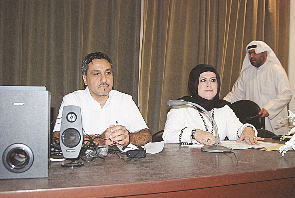 u0646u0628u064au0644u0629 u0627u0644u0639u0644u064a u062eu0644u0627u0644 u0627u0644u0645u062du0627u0636u0631u0629  (u062au0635u0648u064au0631 u0646u0627u064au0641 u0627u0644u0639u0642u0644u0629)