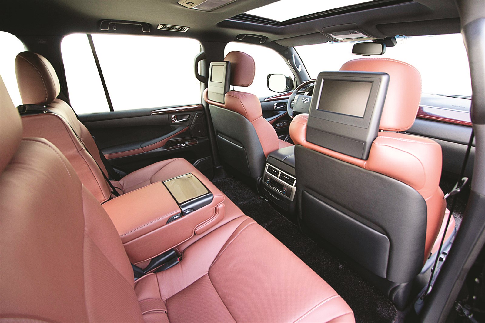 مساحات واسعة