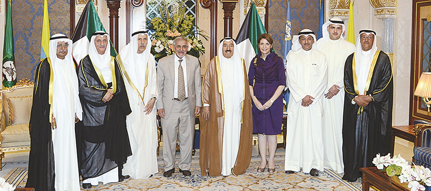 u0633u0645u0648 u0627u0644u0623u0645u064au0631 u0645u0633u062au0642u0628u0644u0627 u0645u062cu0644u0633 u0625u062fu0627u0631u0629 u0627u0644u0647u0644u0627u0644 u0627u0644u0623u062du0645u0631