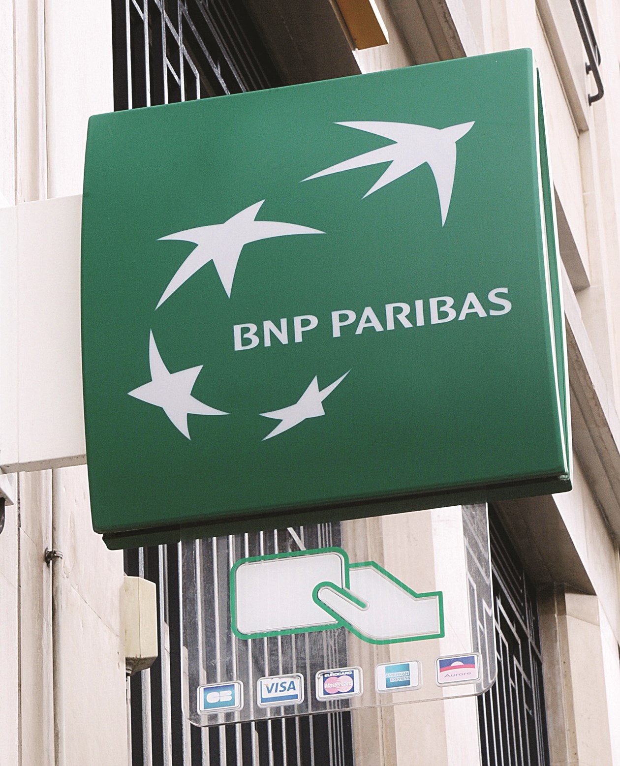 u00abu0628u0627u0631u064au0628u0627u00bb u0623u062bu0627u0631 u0623u0632u0645u0629 u0628u064au0646 u0641u0631u0646u0633u0627 u0648u0623u0645u064au0631u0643u0627