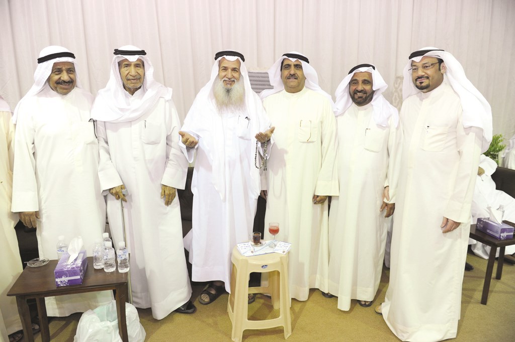 الشيخ أحمد القطان يدعو للمرشح بودي بالتوفيق