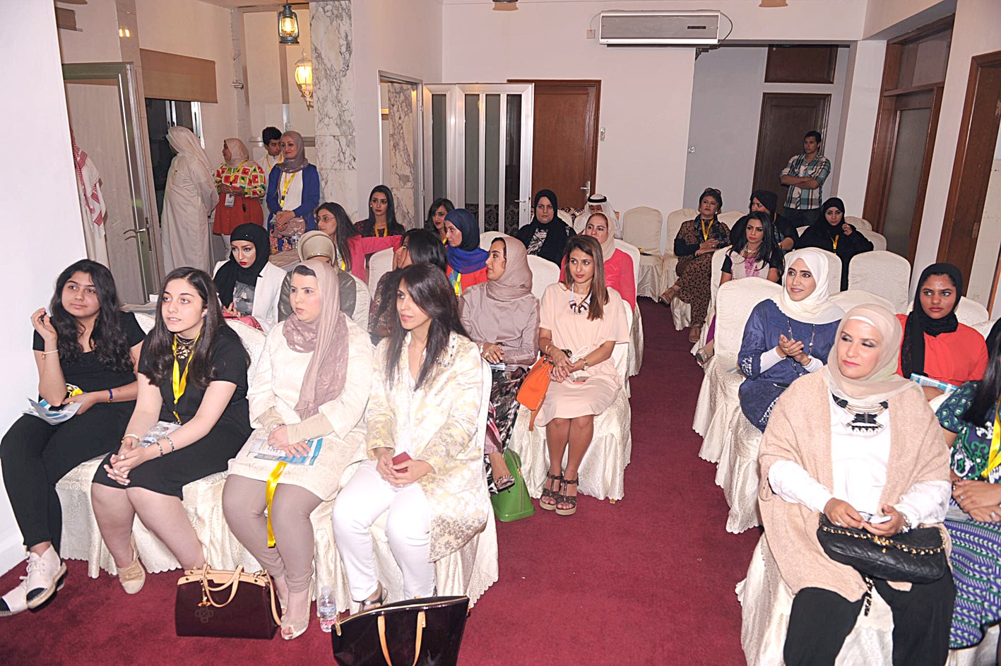 حضور نسائي (تصوير نور هنداوي)