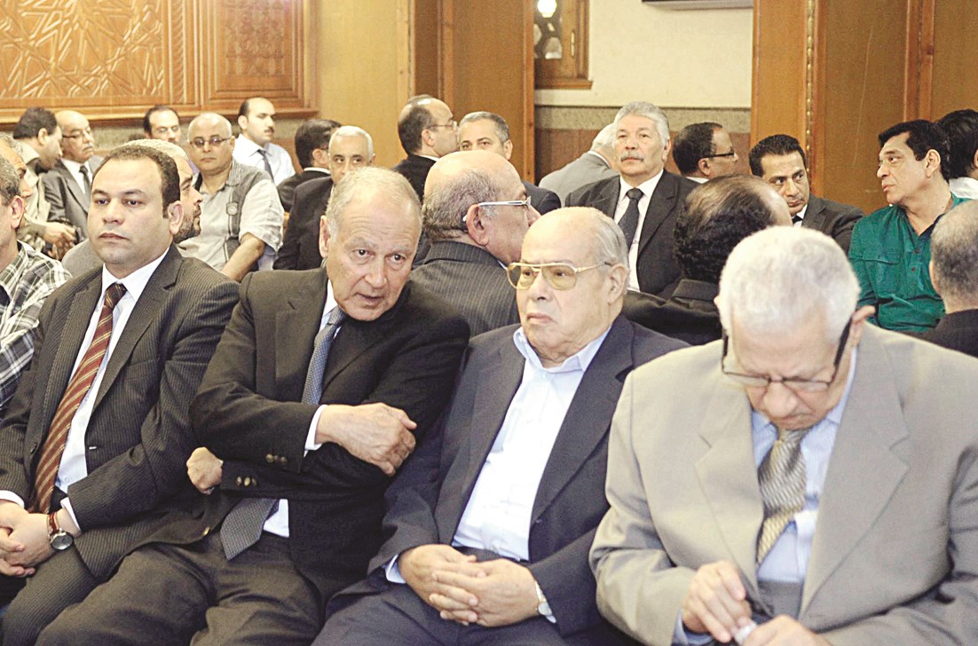 u0623u062du0645u062f u0623u0628u0648 u0627u0644u063au064au0637 u0648u0645u0643u0631u0645 u0645u062du0645u062f u0623u062du0645u062f u064au062au0642u062fu0645u0627u0646 u0627u0644u0645u0634u0627u0631u0643u064au0646 u0641u064a u0627u0644u0639u0632u0627u0621