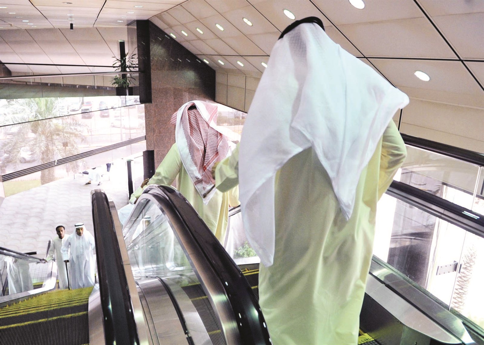 u0647u0628u0648u0637 u0645u0633u062au0645u0631 u0644u0627u062fu0627u0621 u0627u0644u062au0634u063au064au0644u064a (u062au0635u0648u064au0631 u0646u0648u0631 u0647u0646u062fu0627u0648u064a)