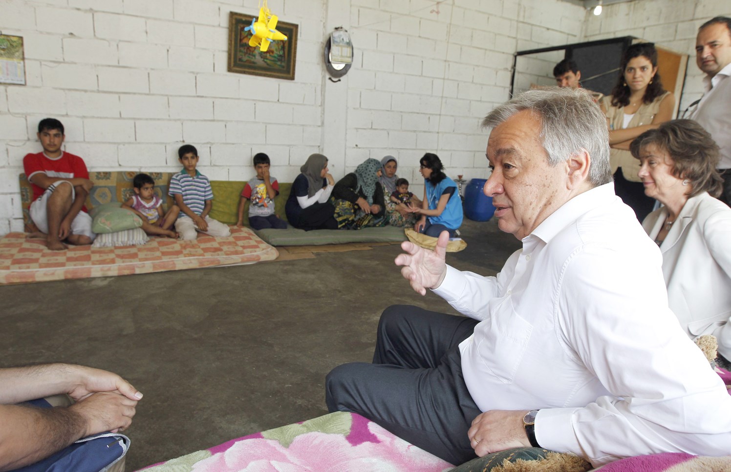 u0627u0644u0645u0641u0648u0636 u0627u0644u0633u0627u0645u064a u0644u0644u0627u062cu0626u064au0646 u0627u0646u0637u0648u0646u064au0648 u063au0648u062au064au0631u0633 u064au062au062du062fu062b u0625u0644u0649 u0639u0627u0626u0644u0627u062a u0633u0648u0631u064au0629 u0644u0627u062cu0626u0629 u062eu0644u0627u0644 u0632u064au0627u0631u0629 u0625u0644u0649 u0628u064au0631u0648u062a u0627u0645u0633 (u0631u0648u064au062au0631u0632)