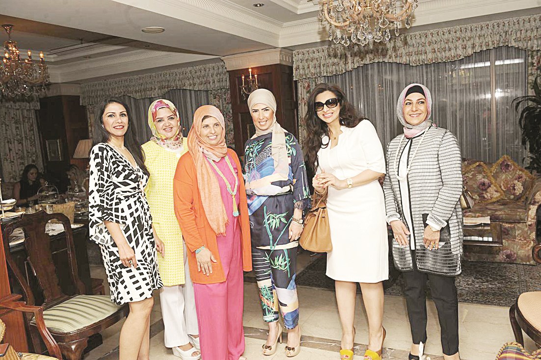 بعض المشاركات في المعرض