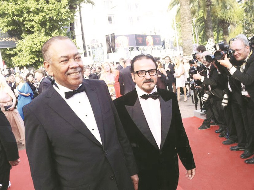 برفقة المخرج وليد العوضي في مهرجان «كان»