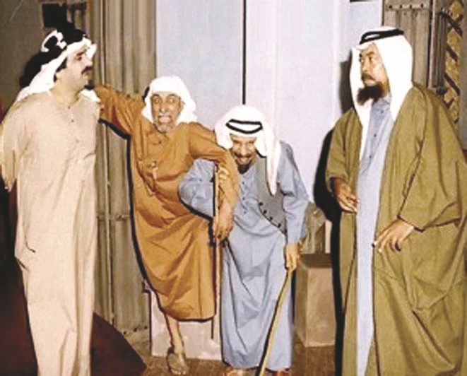 مؤديا شخصية «أبو مجبل» في مسرحية «هذا سيفوه»