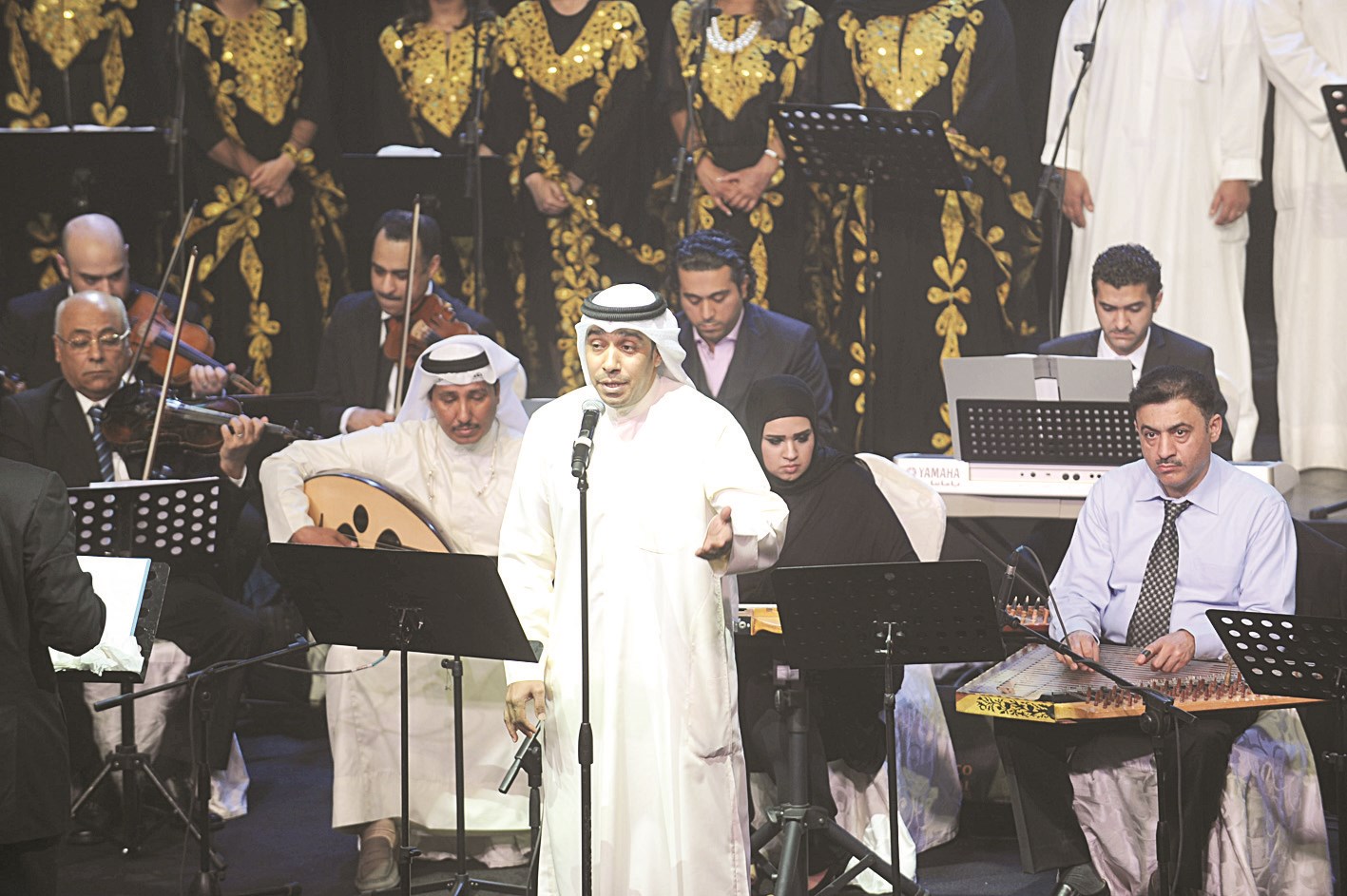 ليلة طربية تفاعل معها الحضور (تصوير زكريا عطية)