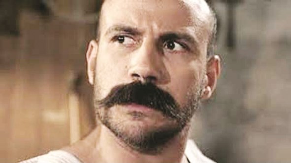 أحمد مكي في «الكبير أوي»