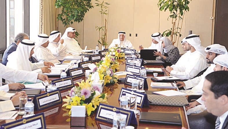 u0627u0644u062du0646u064au0641 u0645u062au0631u0626u0633u0627u064b u0627u0644u0627u062cu062au0645u0627u0639 (u062au0635u0648u064au0631 u0632u0643u0631u064au0627 u0639u0637u064au0629)