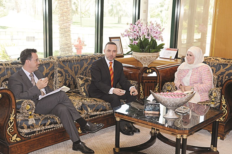 u0627u0644u0639u0644u064a u0645u0633u062au0642u0628u0644u0629 u0627u0644u0633u0641u064au0631 u0627u0644u0641u0631u0646u0633u064a