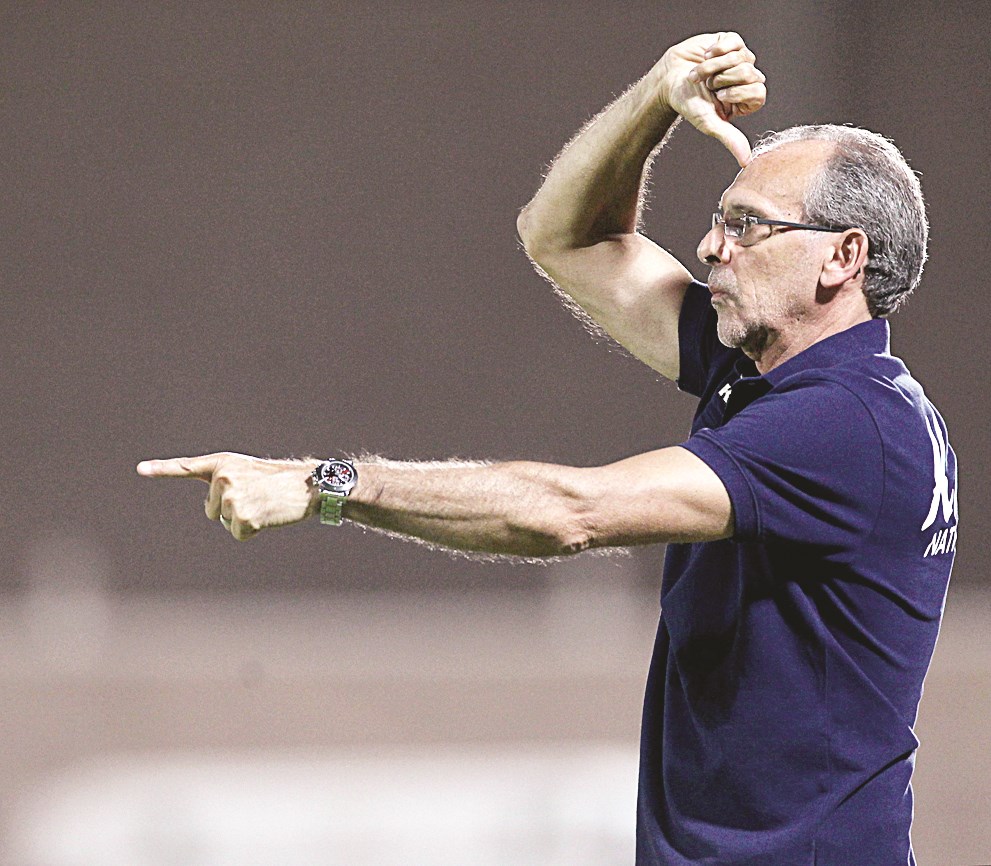 u0641u064au064au0631u0627 u064au0642u0648u062f u062au062fu0631u064au0628u0627u062a u0627u0644u0627u0632u0631u0642 u063au062fu0627