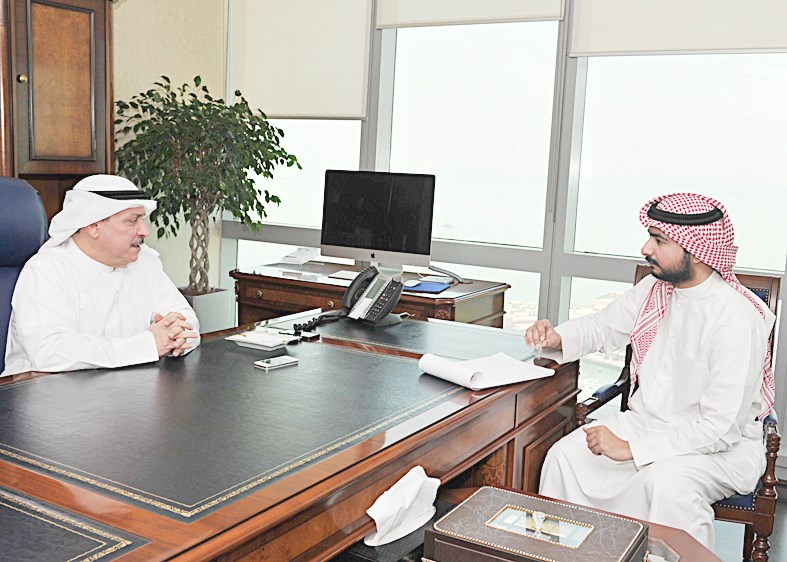 أبل متحدثا للزميل علي الفضلي