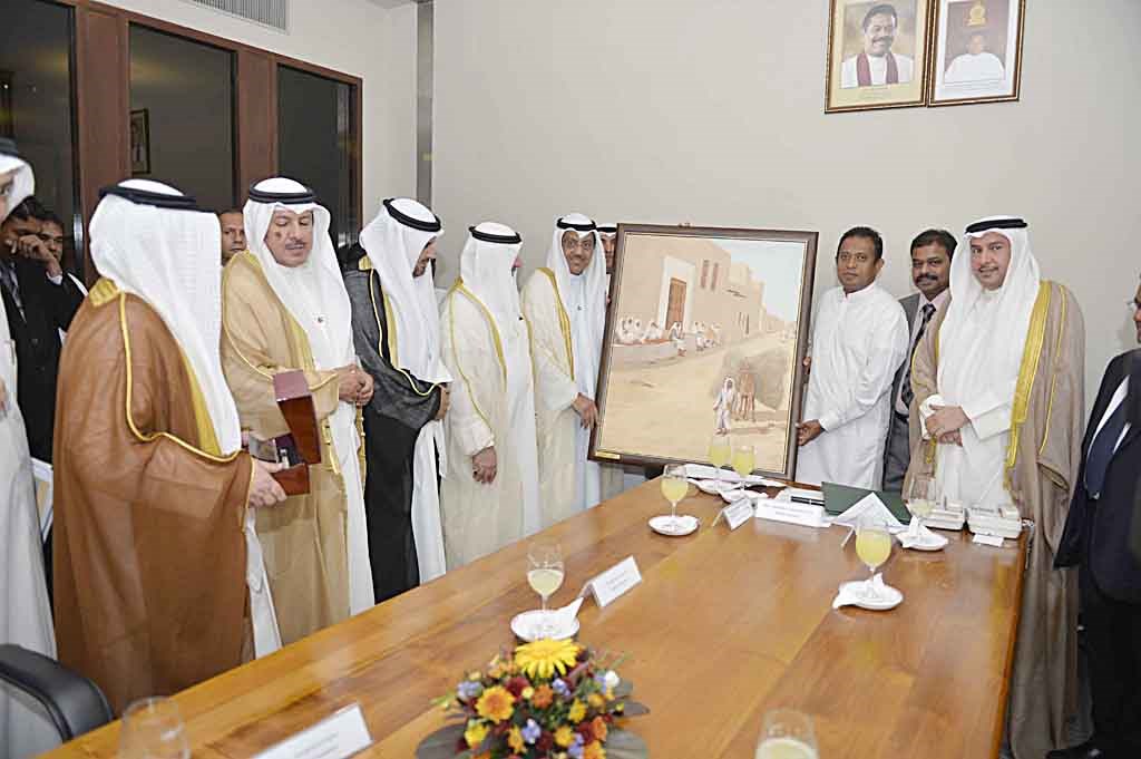 ... و بعد اجتماعه مع نائب رئيس البرلمان السريلانكي